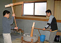 �A�L�ƃ��X�Ŗ݂�